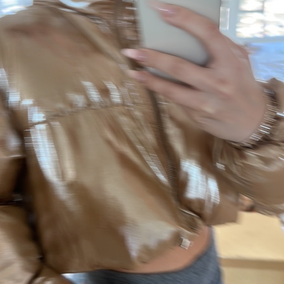 Gold Crop Jacket - Picture 2 of 7